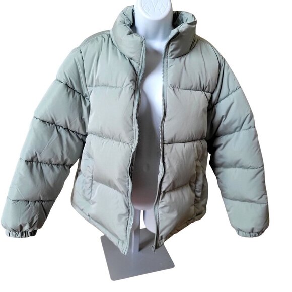 Forever 21 Puffer Jacket  Zipper Closure  in Sage Green - L - Picture 2 of 6